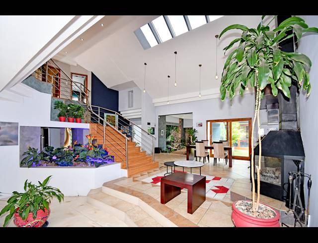 4 BEDROOM HOUSE FOR SALE IN CRAIGHALL PARK